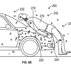 A Google szabadalma alapján a motorháztetőre ragadnak majd az elütött gyalogosok