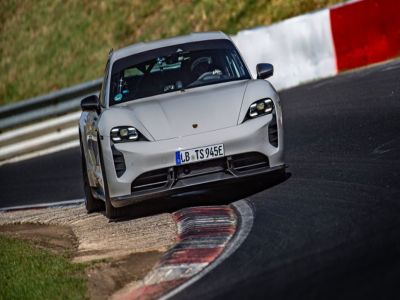 Újra a Porschéé a Nürburgring „villanyrekordja”