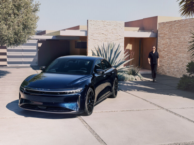 Csak egy „apró szépséghibája” van a Lucid Air Sapphire-nak